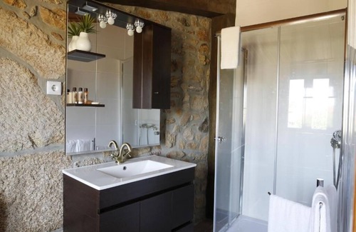 Juizo House | Côa Valley Chapel House