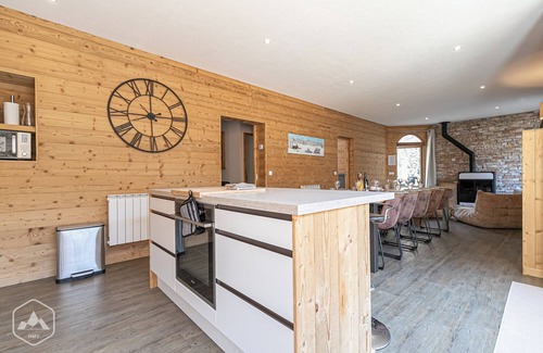 Le Bourget Apartment | Côté-bourget Appartement 10 Personnes 105 m², de 5 à10 mn des Stations de ski !