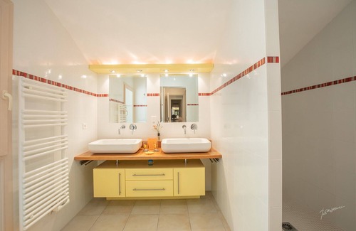 Blanquefort-sur-Briolance Cottage | CÔTÉ BONAGUIL 4*- Gîte 5 pers - Swimming pool & Tennis - Gîtes de Poubille