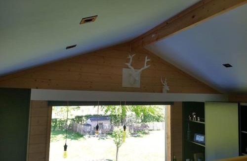 Dison Ski Chalet | Côté jardin