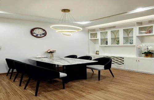 Ngoc Khanh Apartment | Căn Hộ Tại Metropolis 4 Phòng ngủ sang trọng