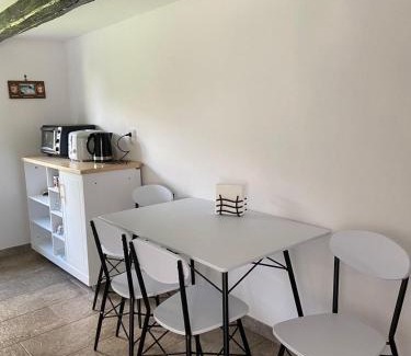 Campulung Moldovenesc Apartment | Căsuță BnB