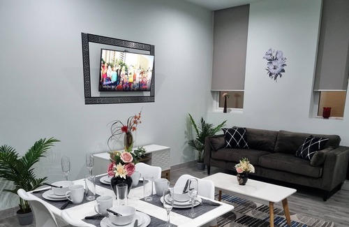 Bramley House | *C!4* Enjoy a wonderful stay in our Cosy Luxurious & Spacious ground floor apart