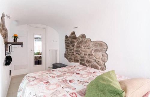 Isolabona Apartment | C'era una volta (suite)