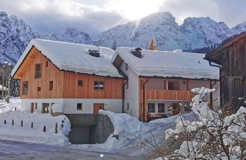 Longiaru Boat Rental | C Fossé Comfortable holiday residence