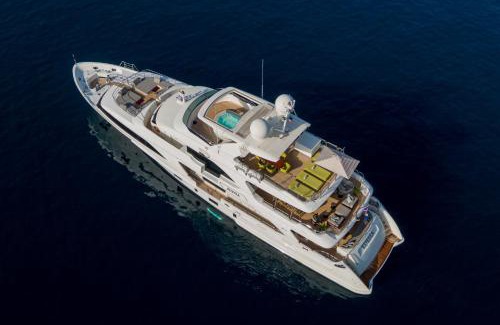 La Condamine Boat Rental | c-hotels Edesia