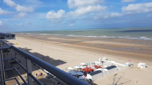 Middelkerke Apartment | C-view Holiday