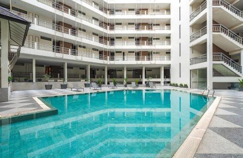 Kathu Apartment | C224 Peaceful 1BR Condo Pool & Mountain View