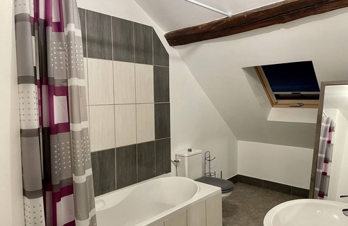 Imphy Apartment | C3 Family Parking 2 rooms 4 beds 5 persons WiFi