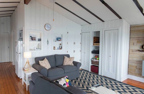 Rideau Lakes House | Barber Pointe Cottage