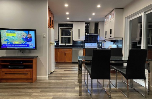 Lac-Saint-Jean-Est Regional County Municipality Ski Chalet | Le Chalet du Havre, 5 bedrooms, waterfront, covered terrace, pedal boat included!