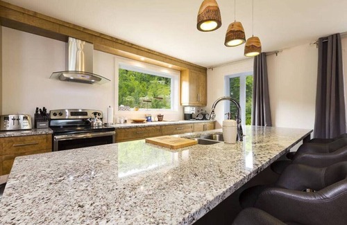 Petite-Riviere-Saint-Francois Condo | 345 Les Immeubles Charlevoix