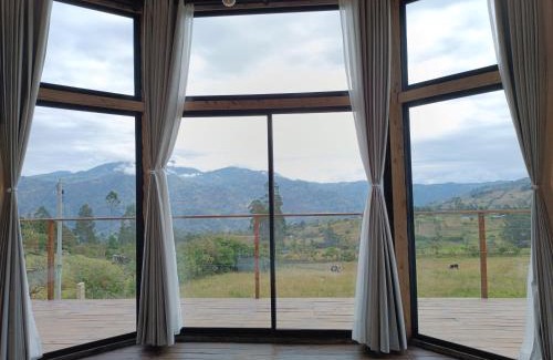 Macheta Ski Chalet | Cabaña al aire libre en Macheta Cundinamarca - Tiny House - Glamping Caelum