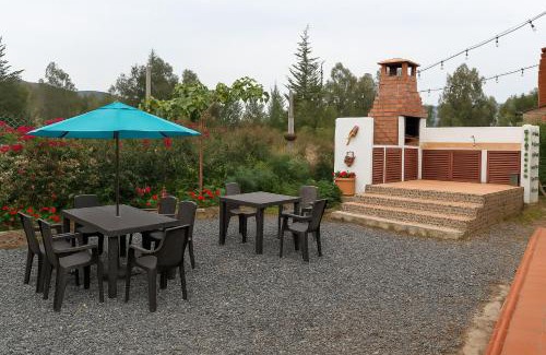 Villa de Leyva House | Cabaña familiar con 2 dormitorios y baños privados