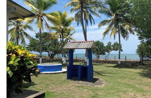 San Antero Cottage | Cabaña Mery frente al mar