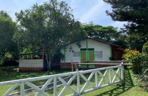 Pereira Cottage | Cabaña Pino