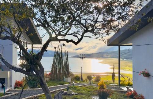 Yotoco Villa | Cabañas en el Lago Calima