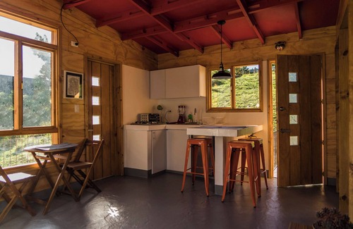 Suesca Cabin | Cabaña El Turpial. Cozy wooden cabin for 2 or 3 people. Located in Suesca.