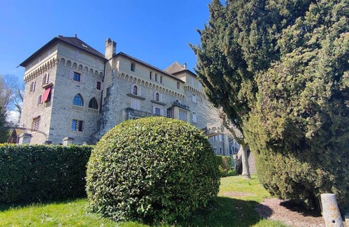 Lugrin Apartment | Cabana & Nuit de Château au bord du Lac Léman