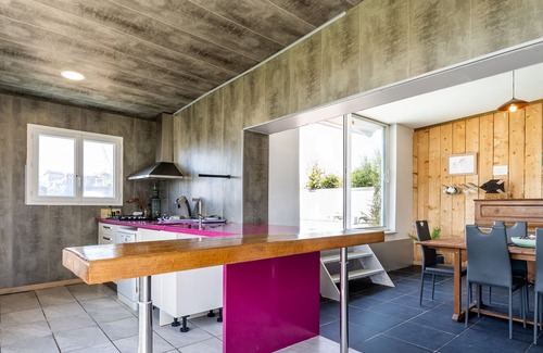 Saint-Yzans-de-Medoc House | "Cabane de l'estuaire", with swimming pool, garden and Wi-Fi