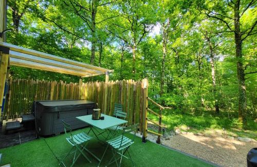 Onzain Ski Chalet | Cabanes en Loire, Gite & SPA en pleine nature