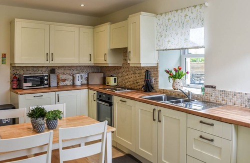 Aysgarth Cottage | Cabin ∙ 2 bedrooms ∙ 4 guests