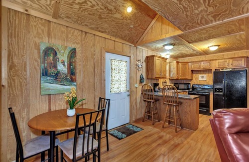 Langston Cabin | Cabin #2 Fisherman's Landing/ Fishing Cabin w/Covered Boat Shelter Sleeps 5