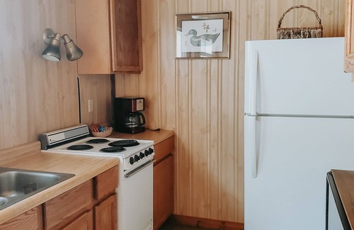 Gould City Cabin | Cabin 2-The Duck Pond at Sunset Pines Resort