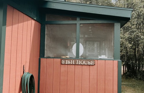 Gould City Cabin | Cabin 2-The Duck Pond at Sunset Pines Resort