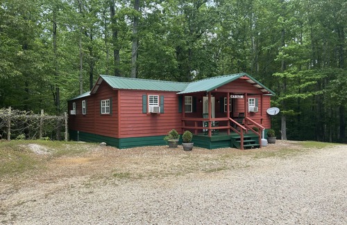 Camden Cabin | Cabin #3, NASHVILLE, Memphis, Kentucky Lake, Birdsong , Loretta Lynns, Paris Tn