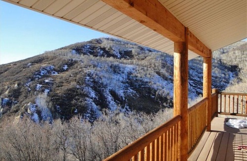 Kamas Cabin | Cabin, 4 Bedrooms + Loft, 4.5 Baths, (Sleeps 8-12) Mountain views with trails