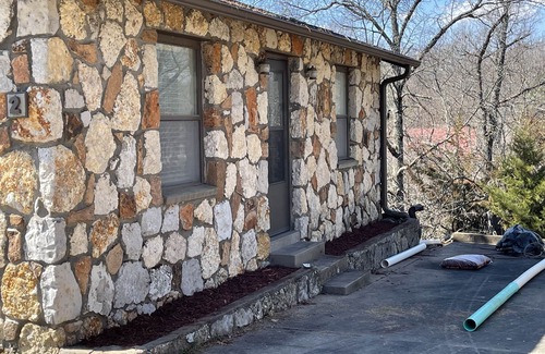 Dennis Cabin | Cabin 4 on Stony Point