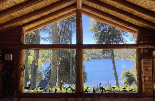Llao Llao House | Cabin with coastline on Lake Morenito. PEACE, TRANQUILITY AND FAMILY