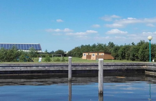 Heeg House | Cabin by Hegermeer with Sailing Access