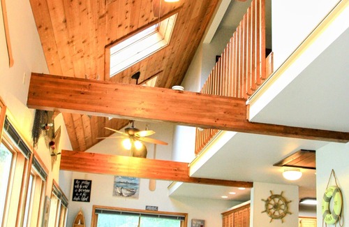 Redgranite House | Cabin Fever! Bully's Pearl Lake, WIFI Netflix