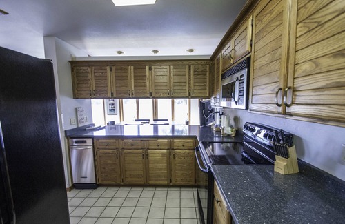 Redgranite House | Cabin Fever! Bully's Pearl Lake, WIFI Netflix