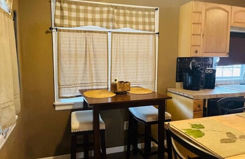 Altoona House | Cabin Getaway near Alexander Springs & Astorn