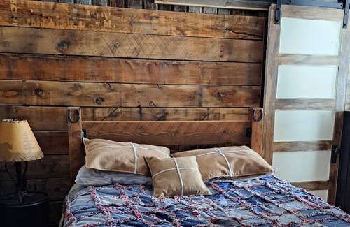 Wilsall Cabin | Cabin in the Crazy Mountain