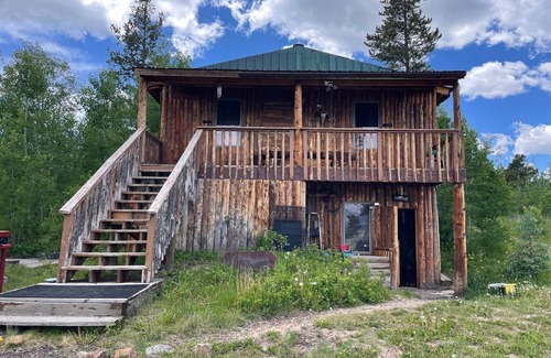 Walden Cabin | Cabin in the Mountains