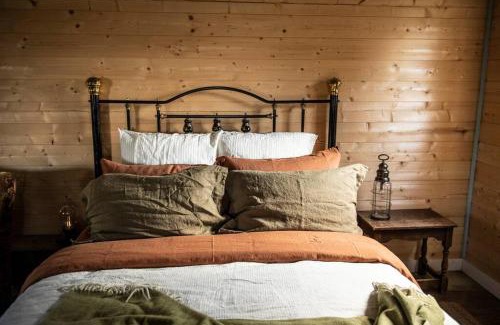 Jindabyne House | Cabin in the Snowy Mtns - Moonbah