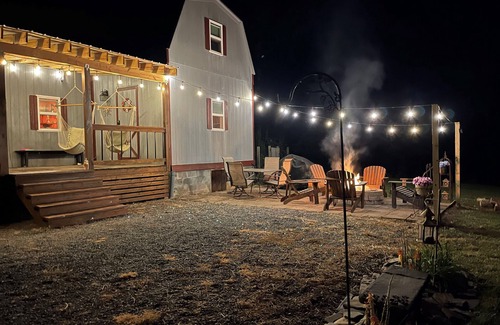 Caldwell Cabin | Cabin Neighboring Greenbrier State Forest