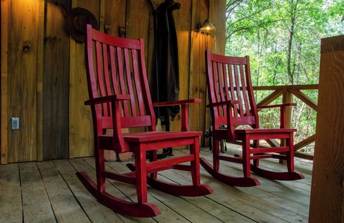 Van Zandt County Cabin | Cabin on 7 Acres with a Pond! In charming Ben Wheeler. Near-Canton-Tyler