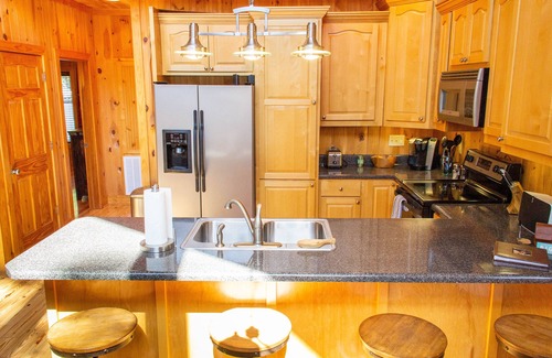 Six Mile Cabin | Cabin on Lake Keowee just minutes from Clemson, lake front property with firepit