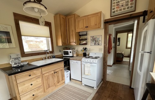 Victor Cabin | Cabin on the Creek