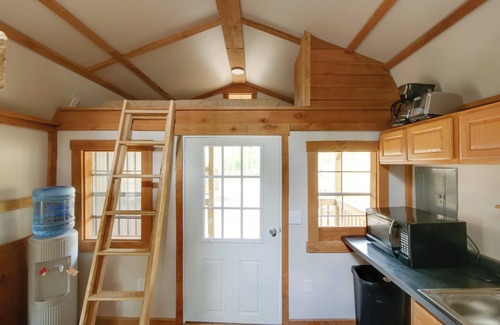 Blissfield Apartment | Cabin w/Trail Access to Mohican River