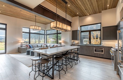 Hoback Junction House | Cabin with Club Access - Snake River Sporting Club