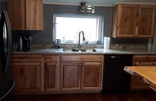 Higgins Lake Cabin | Cabin with Hot tub. Close to Higgins Lake