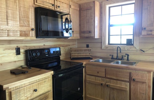 Fulton Cabin | Cabins At Midway, The Looper
