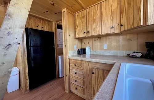 Mammoth Creek Cabin | Cabins by Panguitch Lake: Where Rustic Charm Meets Amazing Fishing!