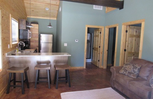 Wilsonville Cabin | CABINS OF LAY LAKE AT BEESWAX CABIN #2